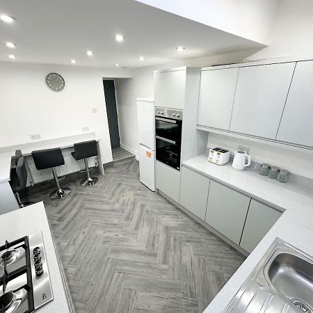 Contractors Dream, 4 Bedroom 2 Bathroom Liverpool Eksteriør bilde