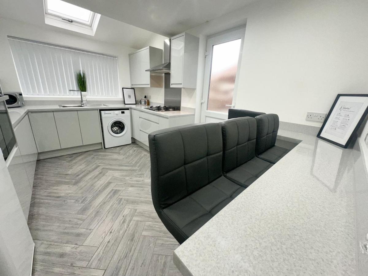 Contractors Dream, 4 Bedroom 2 Bathroom Liverpool Eksteriør bilde