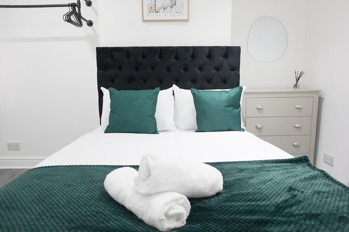 Contractors Dream, 4 Bedroom 2 Bathroom Liverpool Eksteriør bilde