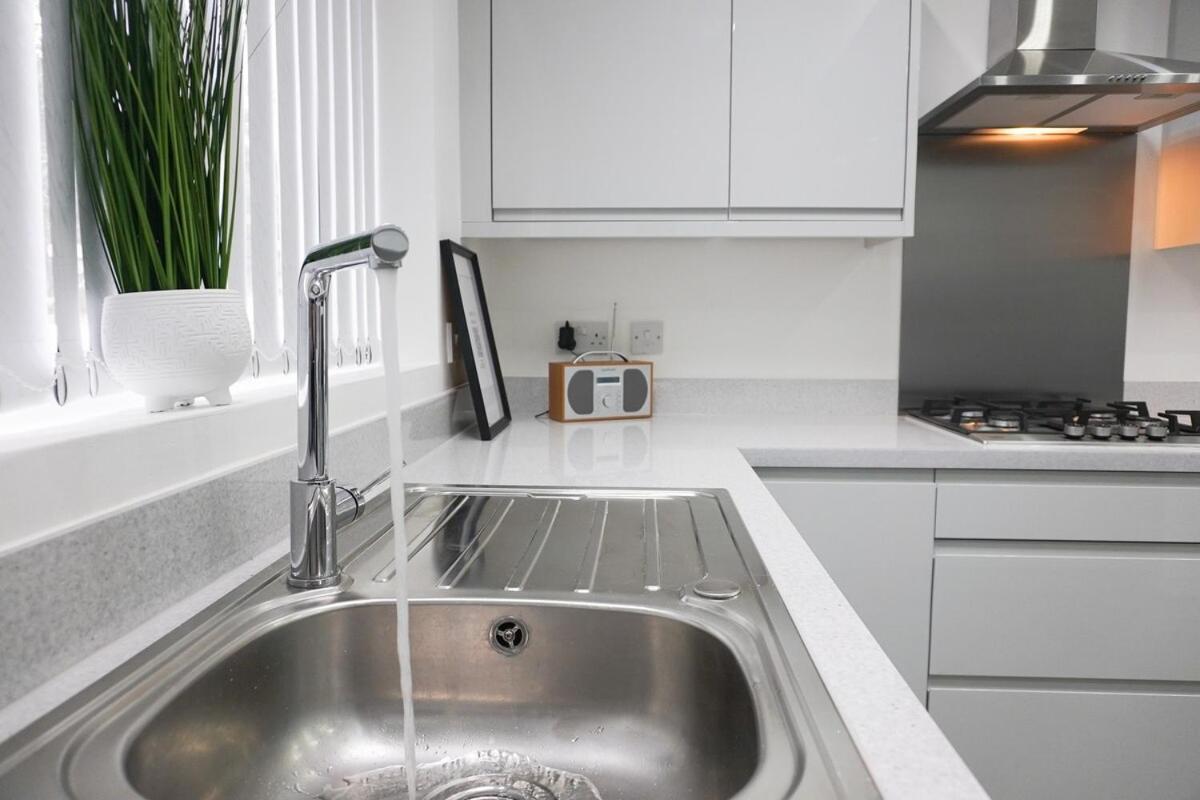 Contractors Dream, 4 Bedroom 2 Bathroom Liverpool Eksteriør bilde