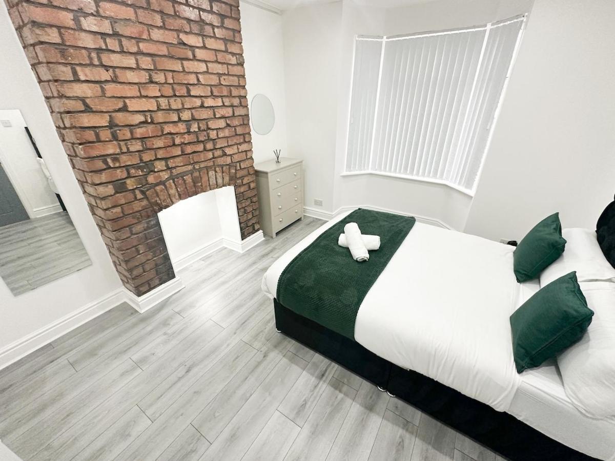 Contractors Dream, 4 Bedroom 2 Bathroom Liverpool Eksteriør bilde
