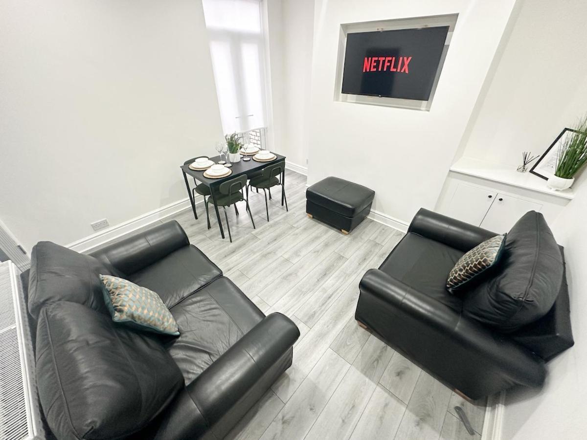Contractors Dream, 4 Bedroom 2 Bathroom Liverpool Eksteriør bilde